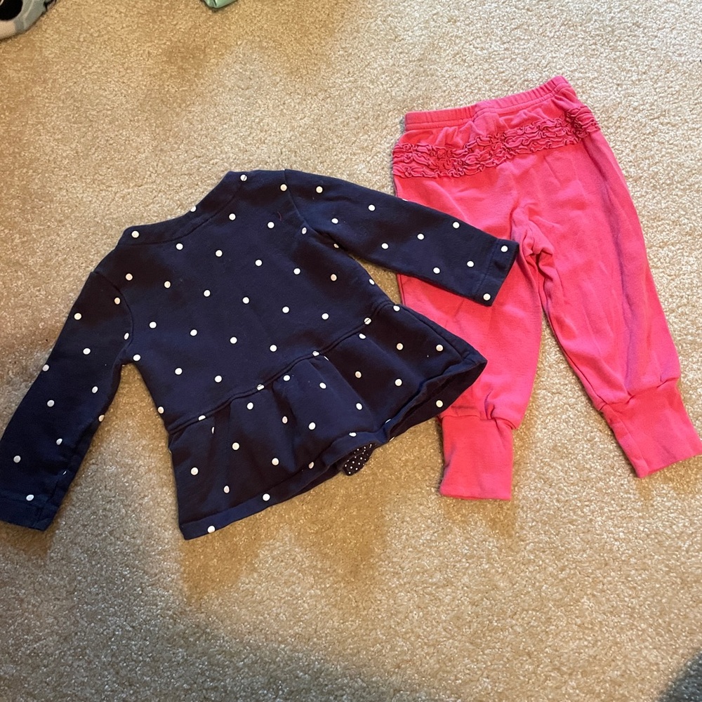 Girls Carter’s Outfit - Picture 7 of 9